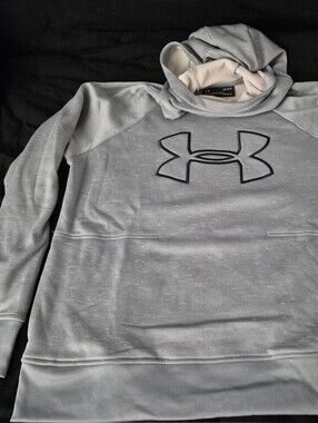 Under Armour Light Gray Pullover Hoodie with Black Logo